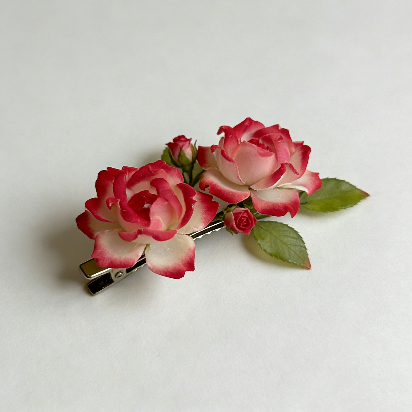 Red-Edge Rose Hair Clip