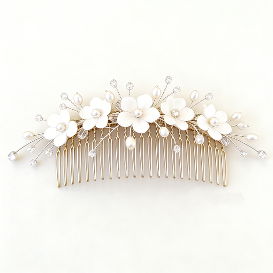 White Daisy Pearl Tuck Comb