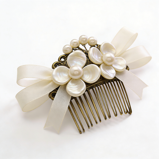 Vintage Pearl Flower Tuck Comb